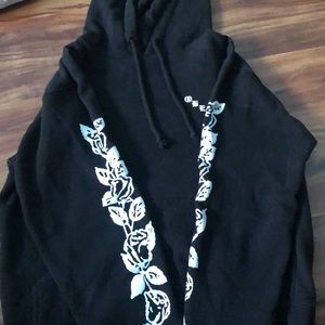 obey cropped hoodie